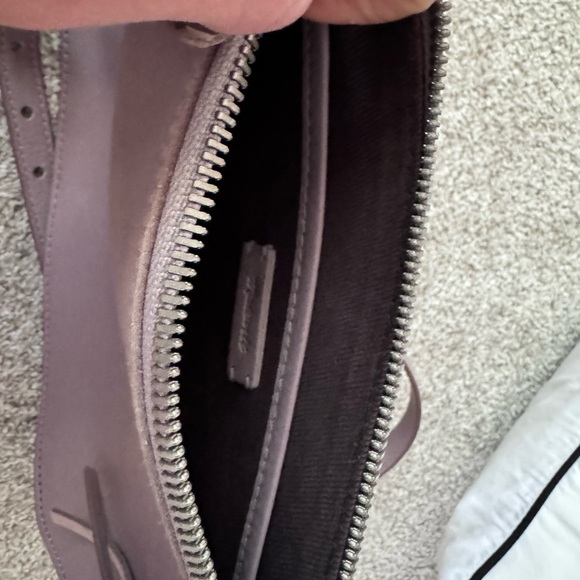 Madewell Simple Convertible Clutch/ Crossbody Bag in Lavender Leather - Picture 8 of 8